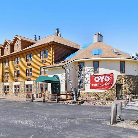 Casa Loma Inn & Suites By Oyo Davenport Ia Near I-80 מראה חיצוני תמונה
