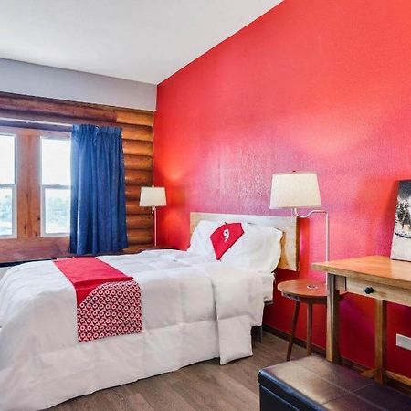 Casa Loma Inn & Suites By Oyo Davenport Ia Near I-80 מראה חיצוני תמונה