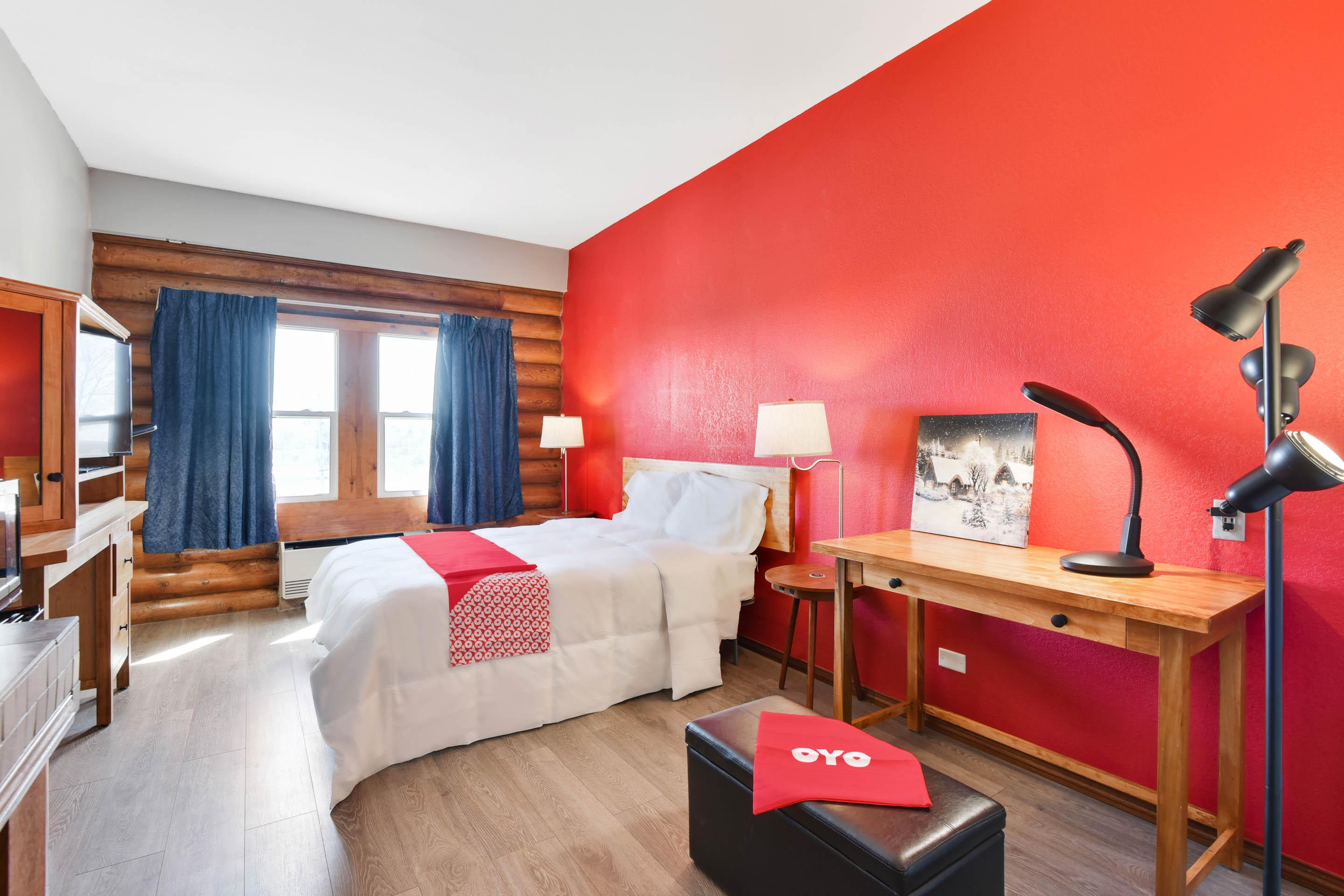 Casa Loma Inn & Suites By Oyo Davenport Ia Near I-80 מראה חיצוני תמונה