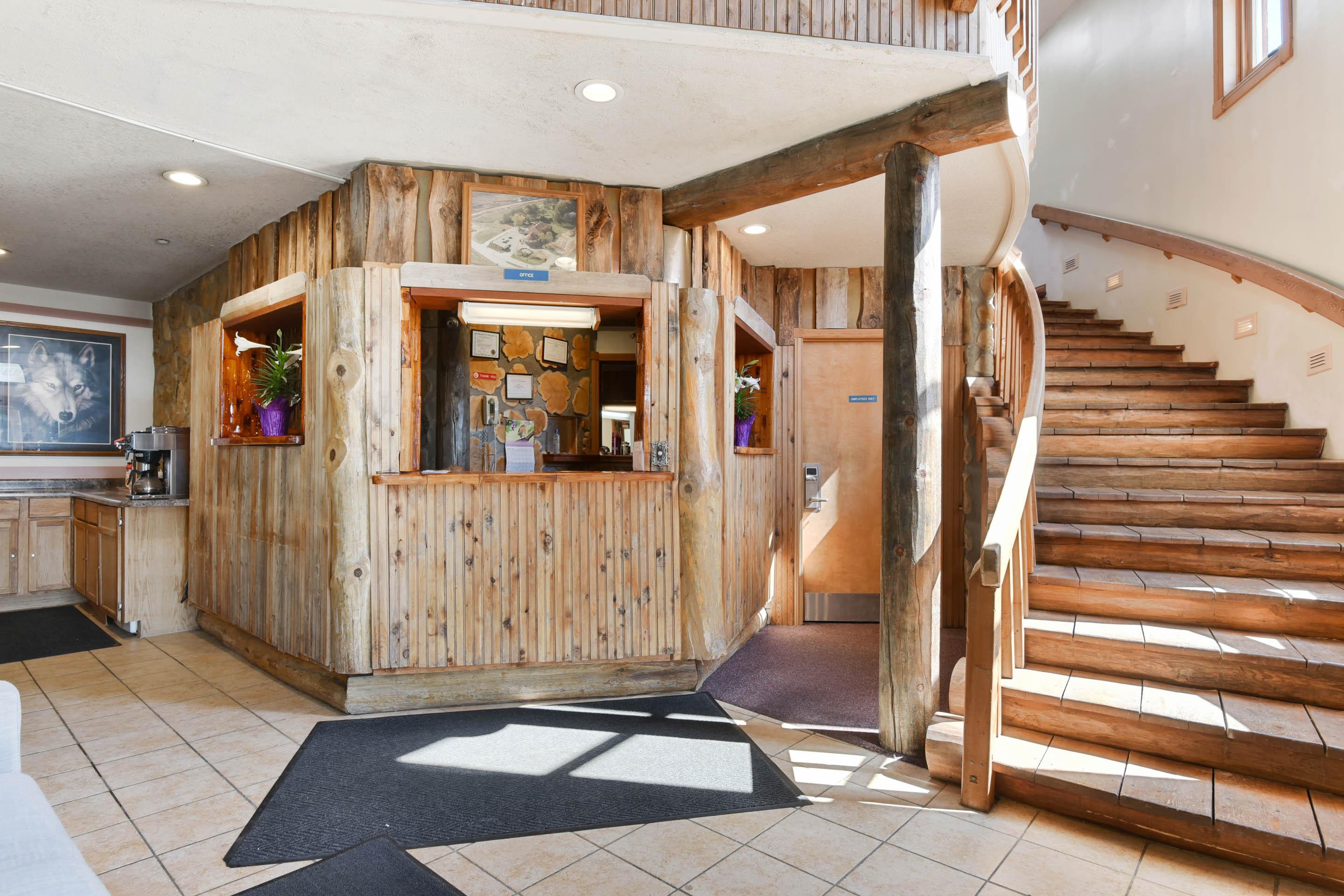 Casa Loma Inn & Suites By Oyo Davenport Ia Near I-80 מראה חיצוני תמונה
